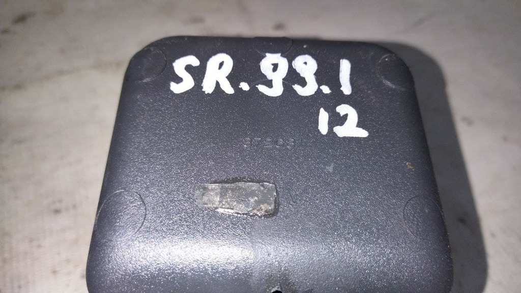 рамка панели приборов б/у - 3